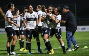 Versus / Así se jugarán la primeras fechas del Campeonato Anual de fútbol femenino 