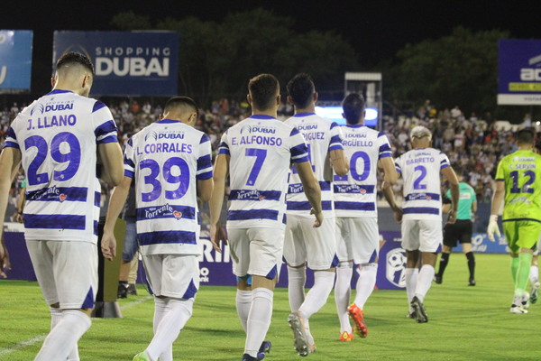 Domingo de fútbol en el Río Parapití - Oasis FM 94.3