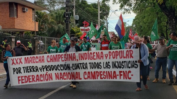 Con reclamos históricos, inicia la trigésima marcha campesina por las calles de Asunción