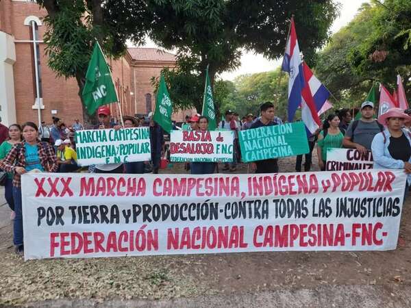 Arrancó en el microcentro de Asunción la tradicional marcha campesina - Nacionales - ABC Color