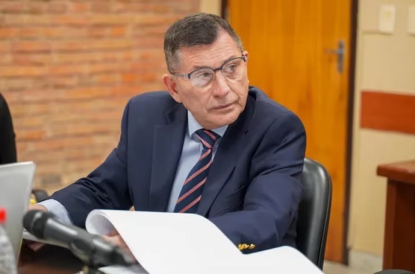Archivan “dictamen” de Contraloría sobre conflicto de Pettengill