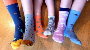 Día del Síndrome de Down: ¿Por qué hoy se usan medias de distinto color? - Megacadena - Diario Digital