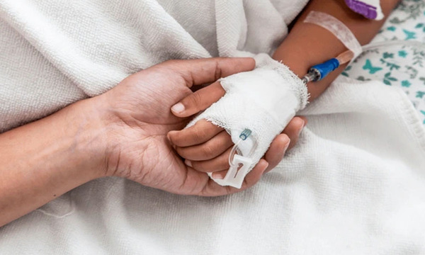 Al abrir una heladera un niño sufre graves quemaduras por fuerte descarga eléctrica en Capiatá