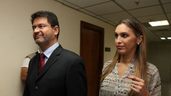 Ibáñez y su lapa retiraron su solicitud del club chuchi