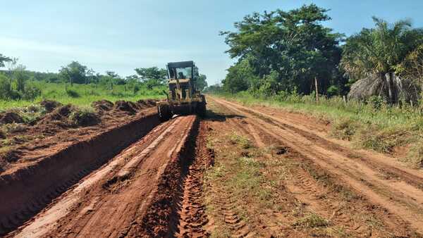 Obras Públicas mejora transitabilidad de caminos no pavimentados - .::Agencia IP::.