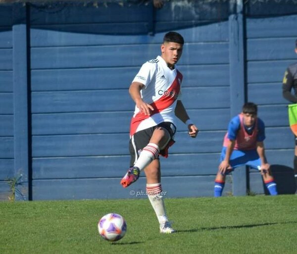 Juvenil destacado en Argentina sueña con jugar por la Albirroja · Radio Monumental 1080 AM