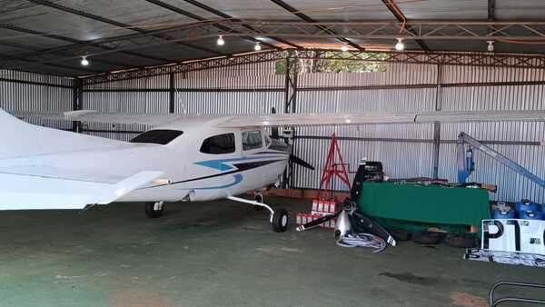 Hallan pistas clandestinas y aeronave narco en Cerro Guazú