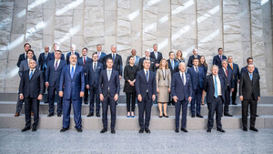 Líderes de la Unión Europea se reúnen en Bruselas para discutir el posible envío de armas a Ucrania - ADN Digital