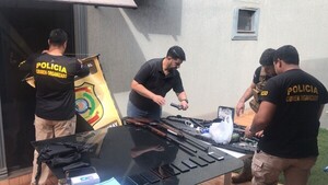 Hallan armas y dinero en la casa del supuesto piloto narco Rochinha