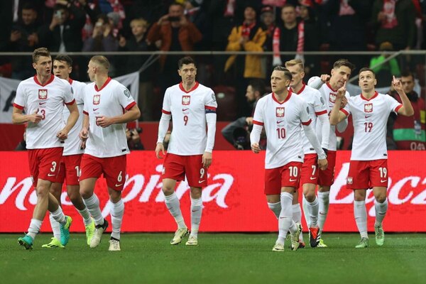 Versus / Polonia y Gales se disputarán un boleto para la Eurocopa, Israel eliminado