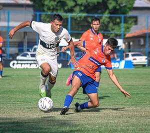 Reserva: Olimpia sigue al frente y se aleja de su escolta - Fútbol - ABC Color