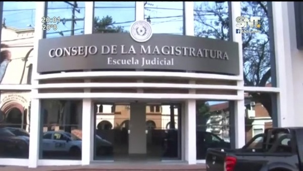 Candidatos a jueces y fiscales, aplazados - SNT