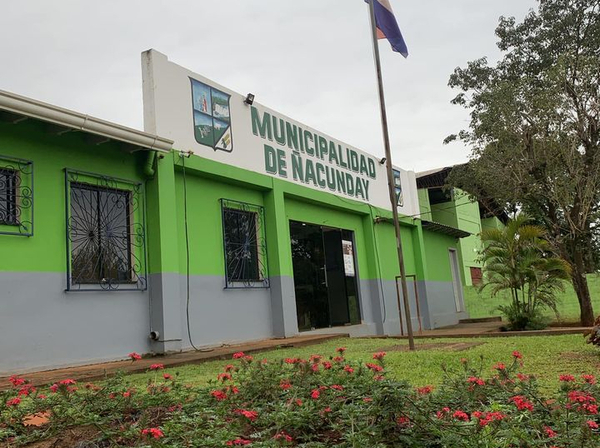 Alumnos de dos escuelas de Ñacunday seguirán esperando el almuerzo escolar - La Clave