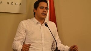 Médicos piden renuncia de Federico Mora al Cones por conflicto con carreras de Medicina
