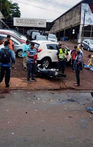 Hombre hirió a machetazos a su hijastro y a un niño, luego murió en accidente - trece