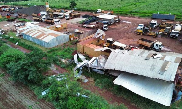 Temporal dejó importantes destrozos y heridos en la zona de Alto Paraná – Prensa 5