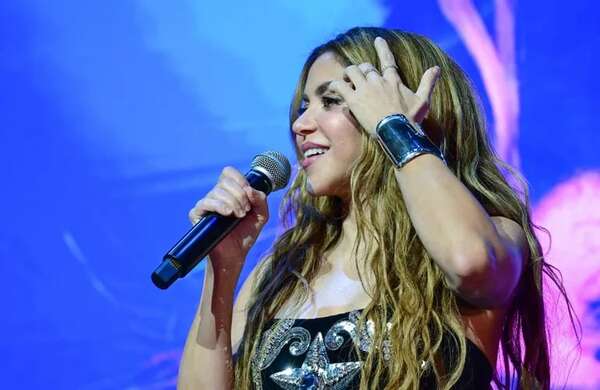 Shakira lanza el disco “Las mujeres ya no lloran” y cierra un ciclo - Música - ABC Color