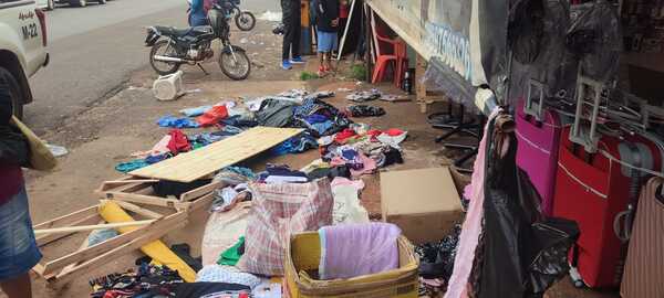 Extranjero sup. atropelló puesto de mesitera paraguaya en el circuito comercial