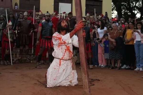 Caacupé propone Vía Crucis Viviente para valorar la religiosidad popular - Nacionales - ABC Color