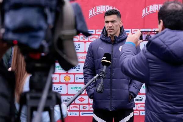 Fabián Balbuena: “Estamos bastante bien y entrenando fuerte” - Selección Paraguaya - ABC Color