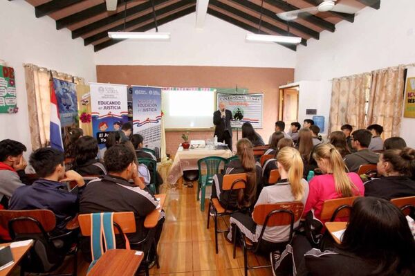 Culmina con Éxito el Programa Educando en Justicia