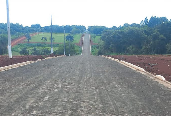 Vecinos del 12 km piden a la apertura de la avenida 4.000 - La Clave