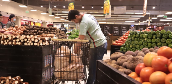 Rebaja de hasta 40% en canasta b谩sica desde este s谩bado - Revista PLUS