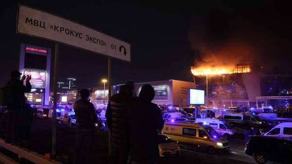 Ataque en Moscú: Se suspende las actividades masivas y aeropuertos extreman seguridad