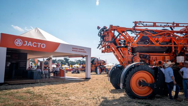 Jacto trae a Innovar soluciones en siembra, fertilización y pulverización