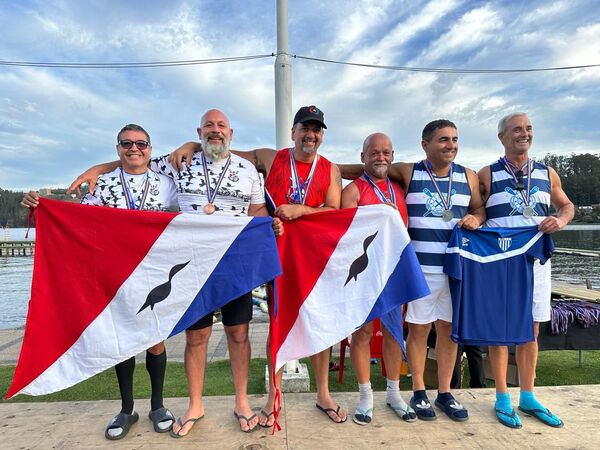 Remeros masters del Mbiguá traen medallas de Chile - La Tribuna