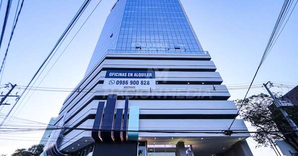 La Nación / Inauguran The Top, la torre corporativa de vanguardia