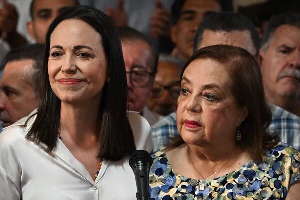 Venezuela: María Corina Machado alerta de “maniobra” para “impedir la inscripción” de su candidata - Mundo - ABC Color