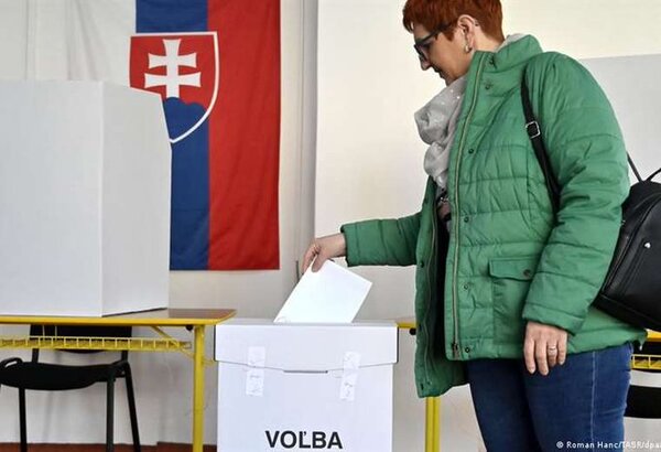 Una Eslovaquia dividida elige su próximo jefe de Estado