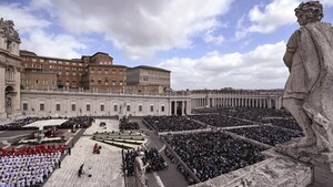 ¡Sorpresivo! Papa Francisco no lee la homilía en la misa del Domingo de Ramos