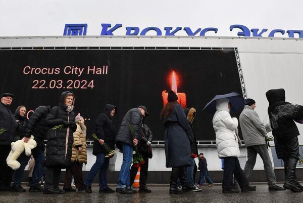 Aumentaron a 137 los muertos en el ataque de ISIS contra una sala de conciertos en Moscú