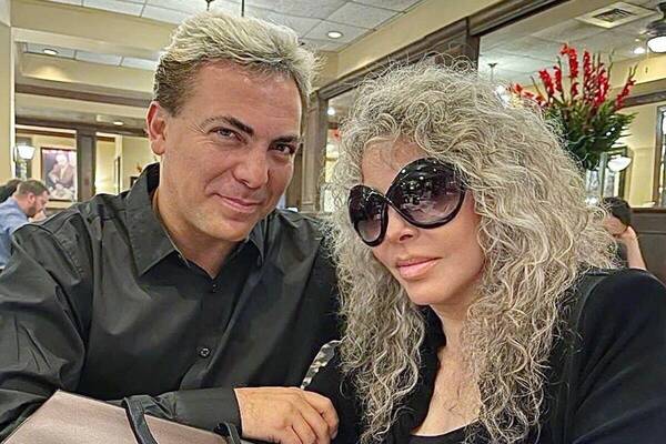 ¡Confirman que Cristian Castro le pegó a su mamá y revelan la razón!