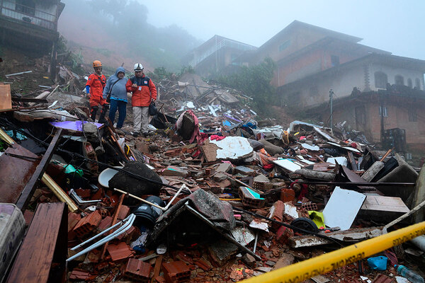 Al menos 25 muertos en el sureste de Brasil tras intensas lluvias - Unicanal