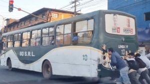 Ni el propio titular de Cetrapam dejaría que sus hijos usen el transporte público - Noticias Paraguay