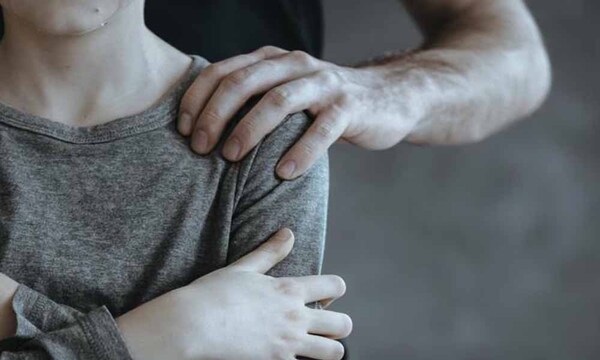 Imputan a docente que abusó sexualmente de su alumnito en sala de clases – Prensa 5
