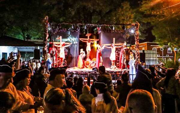 Semana Santa: Luque le dio vida a su Vía Crucis •