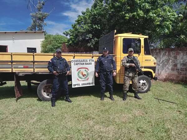 Recuperan en Capitán Bado un camión robado en Ponta Porã - Policiales - ABC Color