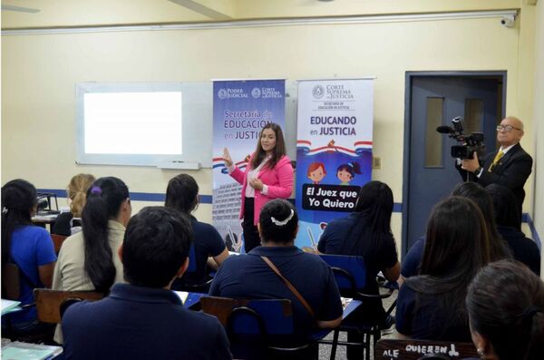 Realizaron charla sobre derechos y obligaciones del niño, niña y adolescente