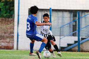 Libertad sigue al frente de la Sub 13 - Fútbol - ABC Color