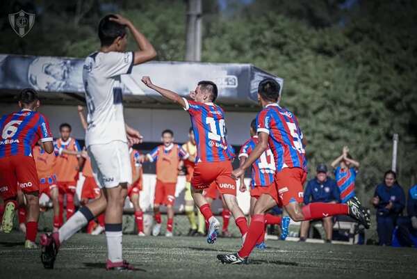 Clásico de la Sub 14 fue para Cerro Porteño, quien sigue al frente - Fútbol - ABC Color