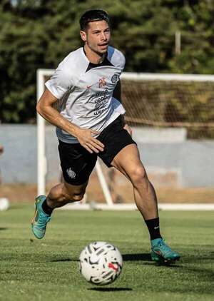 Olimpia: Capasso se perdería el clásico blanco y negro - Fútbol - ABC Color