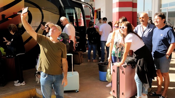 Gran movimiento de gente en la Estación de Buses de Asunción - Megacadena - Diario Digital