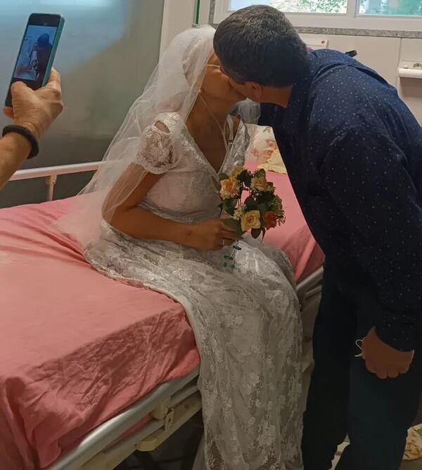 Incan: paciente con cáncer cumplió su sueño de casarse - Nacionales - ABC Color