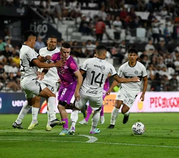 Libertad vs. Olimpia, el árbitro será Carlos P. Benítez - Fútbol - ABC Color