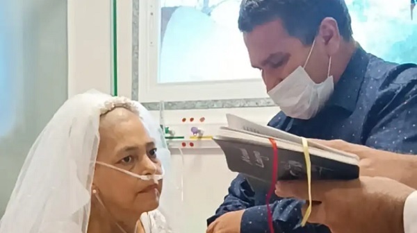 Amor triunfa sobre el cáncer: Boda en el hospital