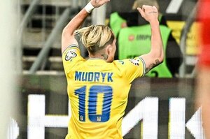 Versus / Ucrania se clasifica a la Eurocopa con una remontada ante Islandia